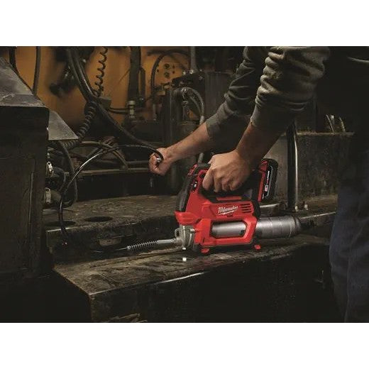 Milwaukee 2646-21CT M18 Cordless 2-Speed Grease Gun Kit