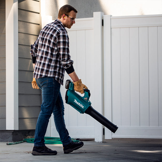 Makita DUB184RT 18V LXT Turbo Blower kit Lethbridge Fasteners