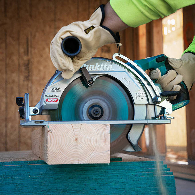 Makita RS002GZ 40V MAX XGT Li-Ion 10-1/4" Rear-Handle Circular Saw with Brushless Motor & AWS